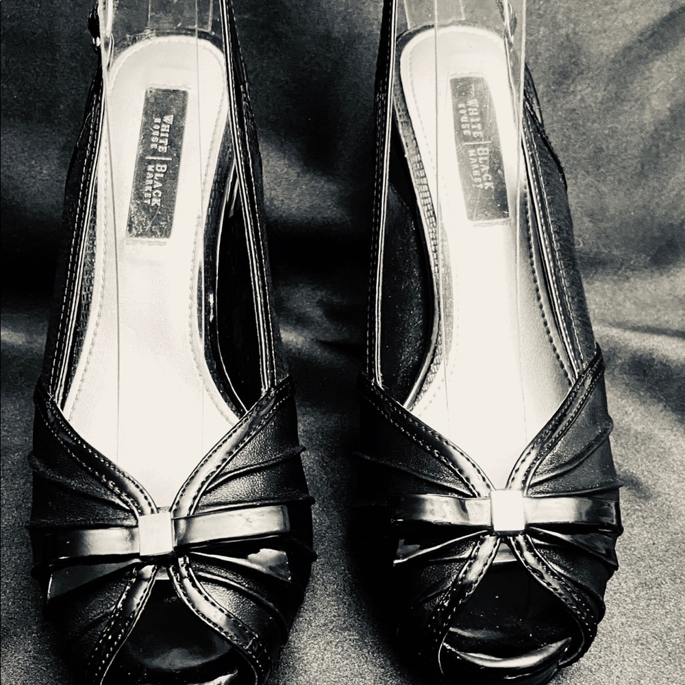 New Women’s WHITE HOUSE  BLACK MARKET Platform Heels, Size 7